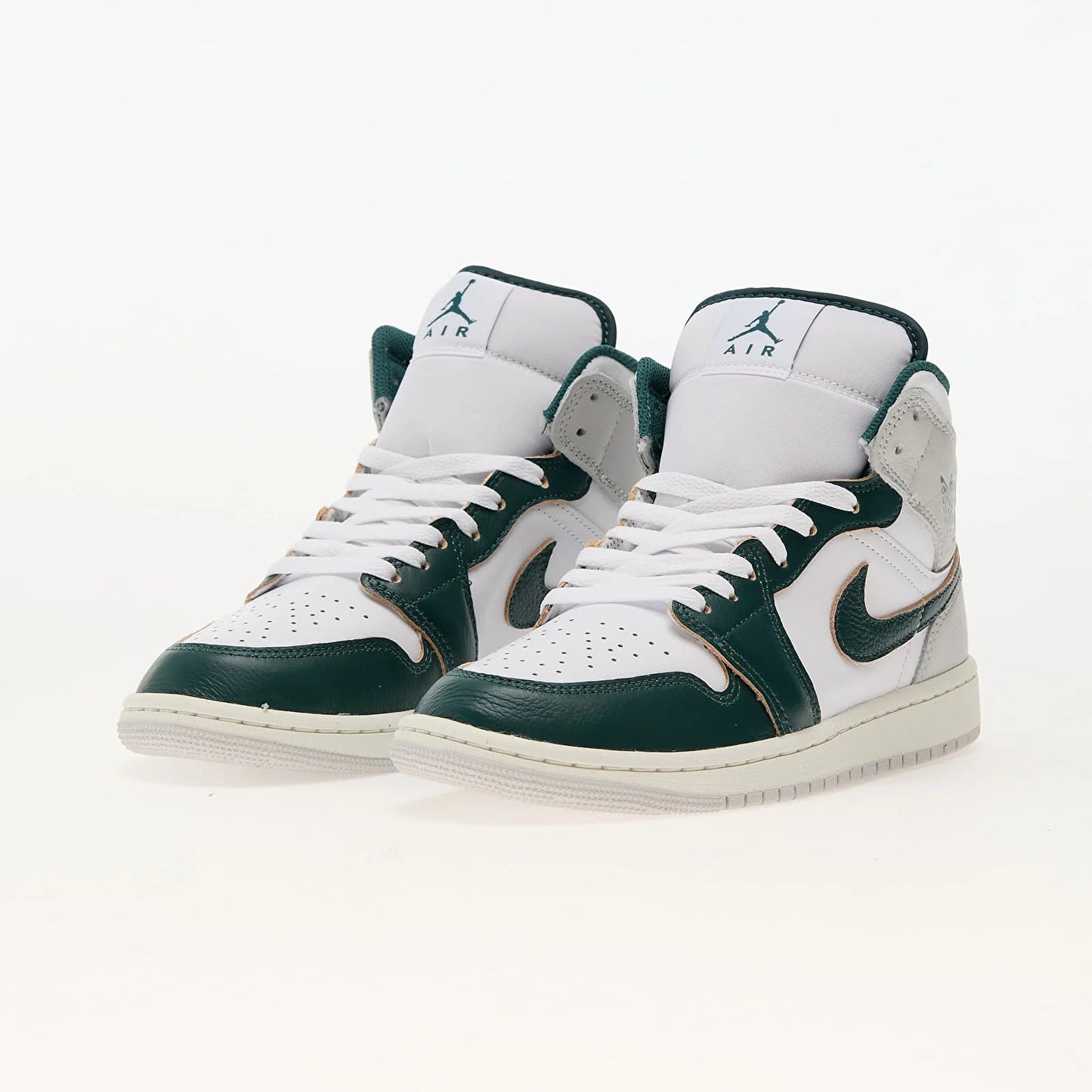 Air Jordan 1 Mid SE