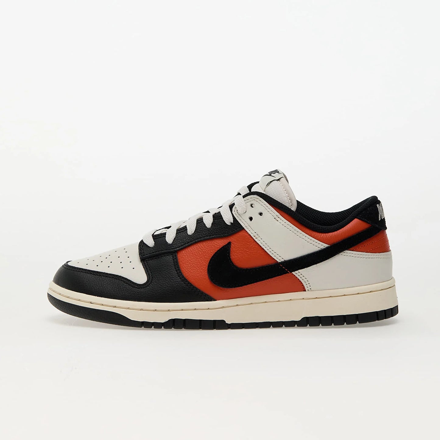 Nike Dunk Low Retro