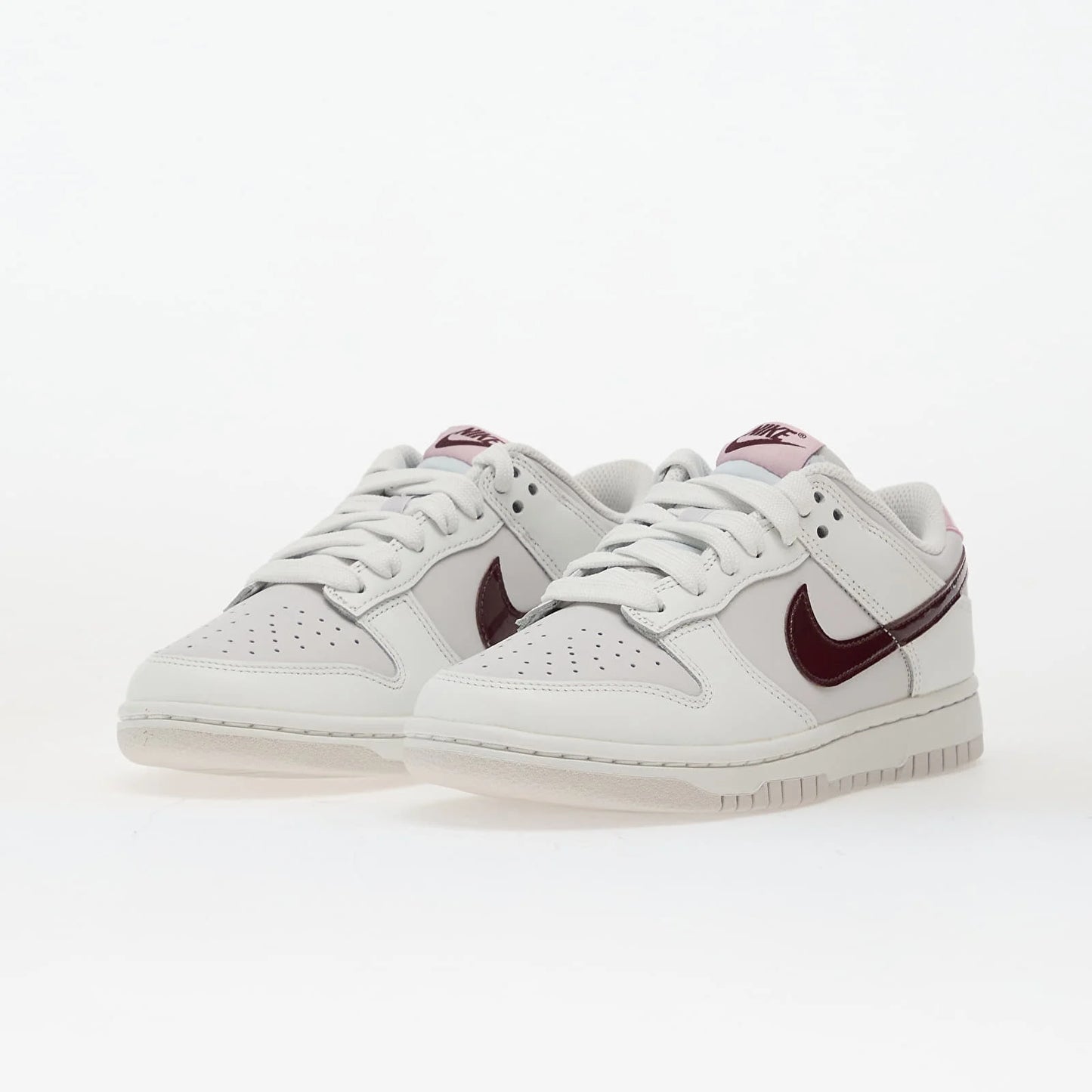 Nike Dunk Low Summit White